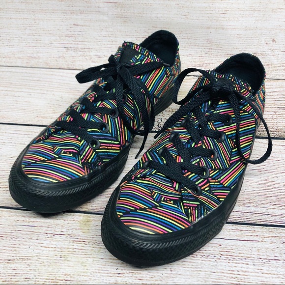 Converse Shoes - Converse All Star Low Tops Like New!